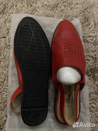 Босоножки женские