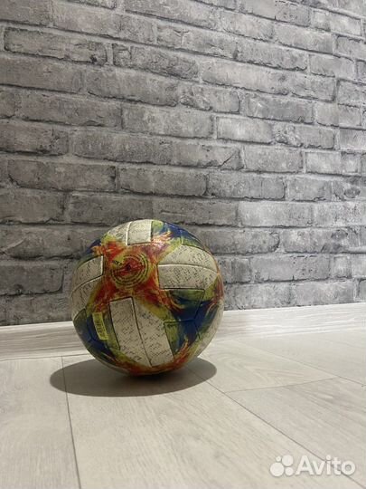 Футбольный мяч adidas Conext