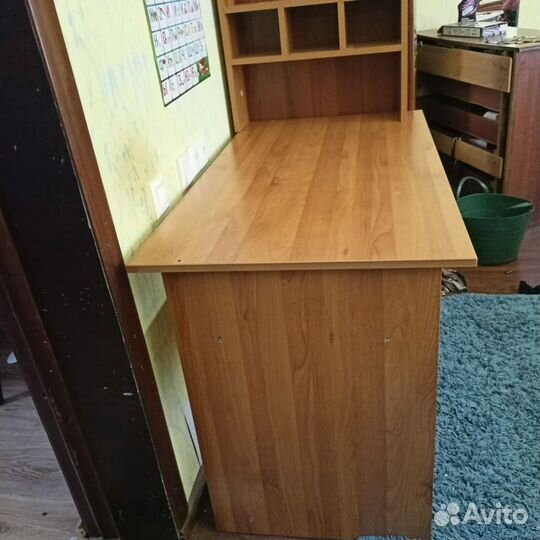 Письменный стол(компьютерный)