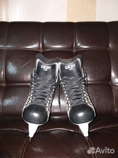 Коньки хоккейные ccm 2.0