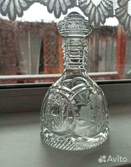 Графин хрустальный