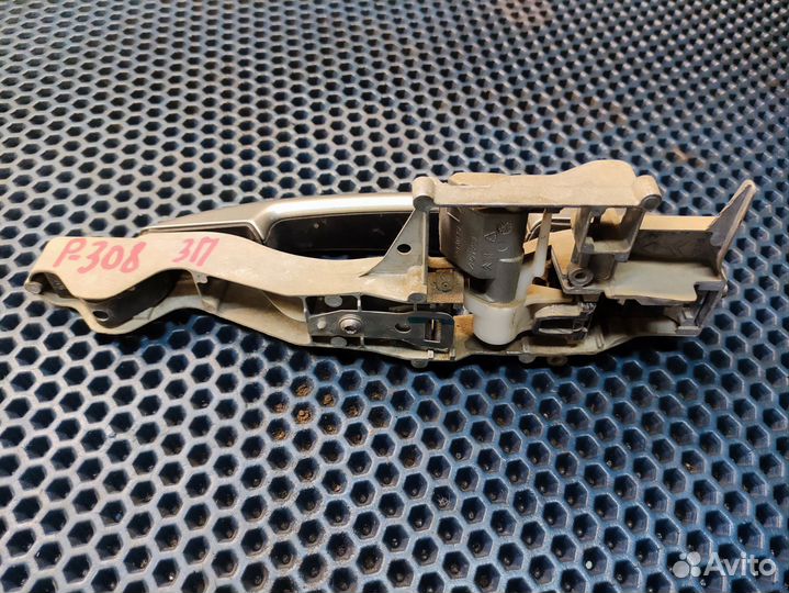 Ручка задняя правая наружная Peugeot 308