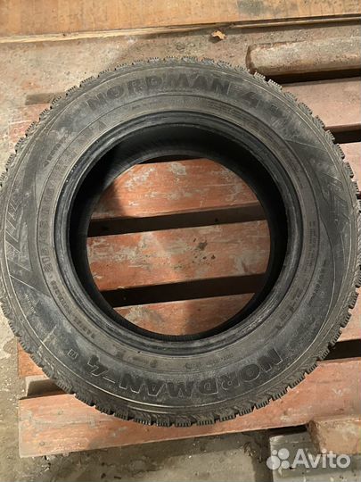 Nordman Nordman 4 215/65 R16