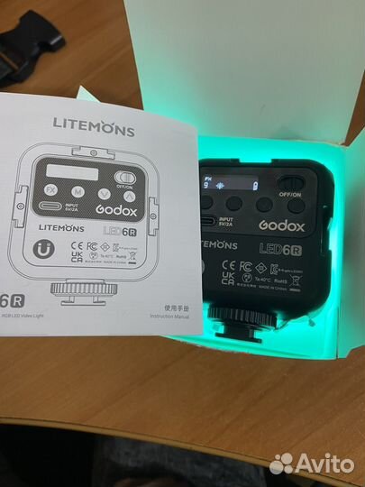 Godox накамерный свет