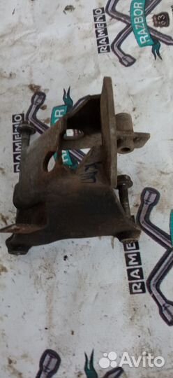 Кронштейн кпп Volkswagen Golf 2