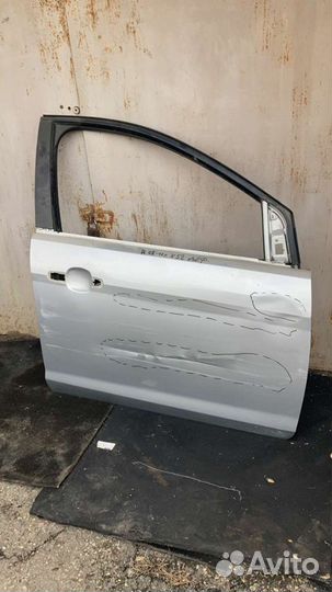 Дверь правая дефект 08-11г Форд фокус 2