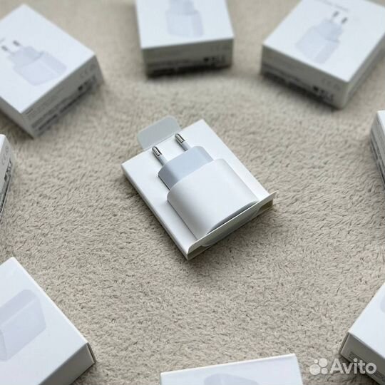 Блок питания для iPhone 20W (новый)