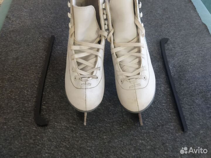 Коньки фигурные 35-36 размер