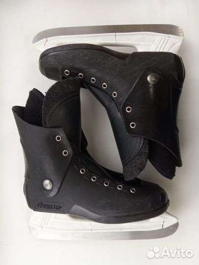 Коньки фигурные, хоккейные размеры 32,33,34,38