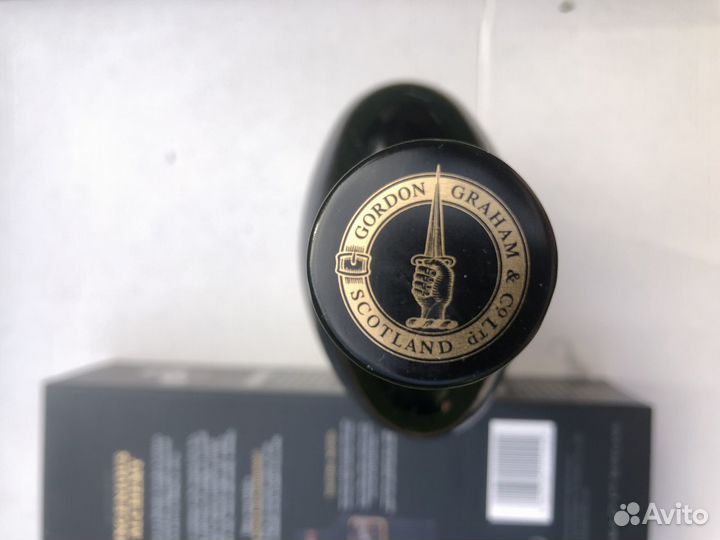 Пустая бутылка от виски black bottle с коробкой