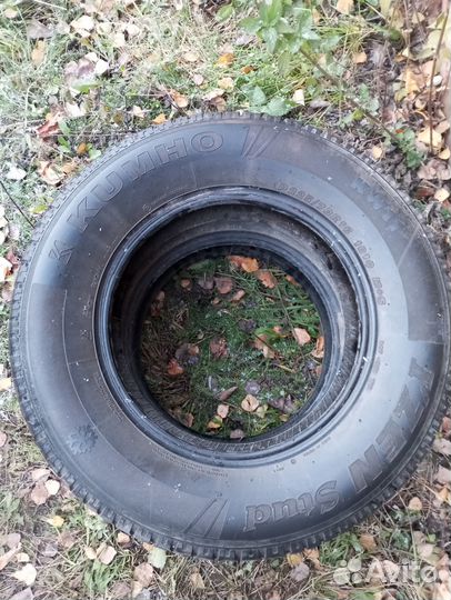 Kumho I'Zen Stud Snow KW11 225/70 R16