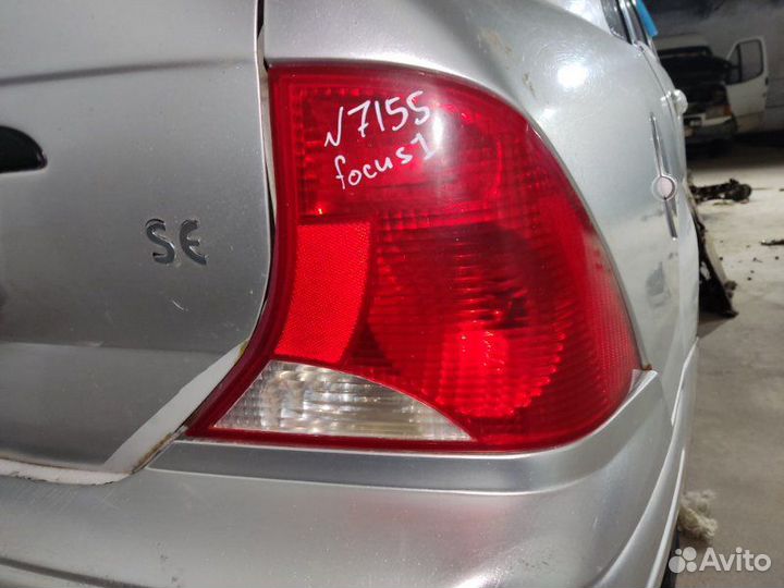 Фонарь задний правый Ford Focus 1 седан 2.0I