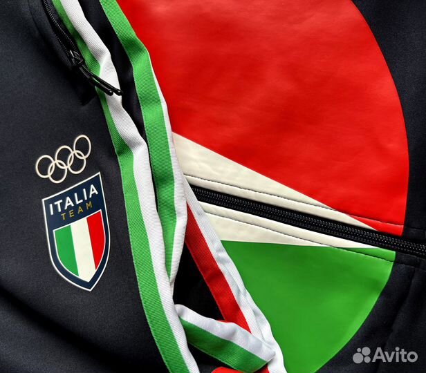 Спортивный костюм Emporio Armani команды Италии