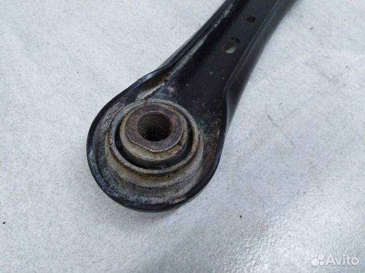 Рычаг задний поперечный нижний