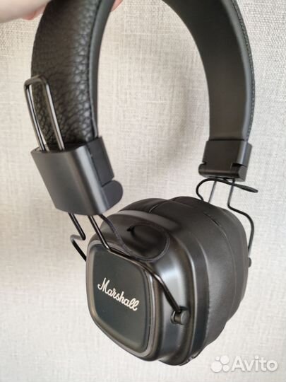Беспроводные наушники marshalll major 4