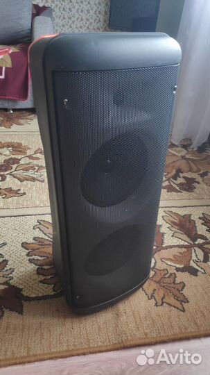 Музыкальная колонка с блютузом и караоке