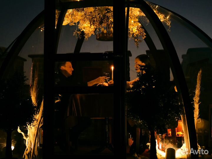 Свидание под звездами в настоящем замке