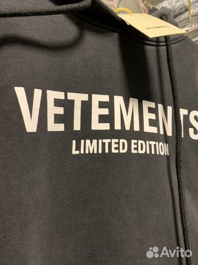 Худи Vetements Limited Edition оверсайз 2025