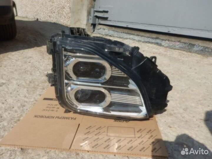 Фара левая Mitsubishi Eclipse Cross 2021-н.в