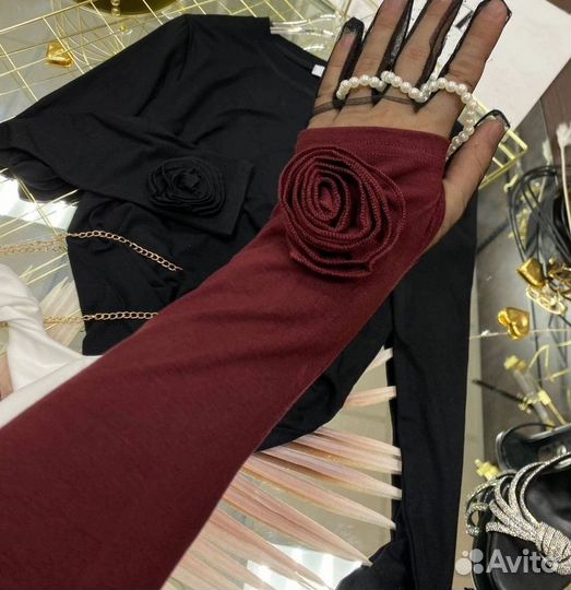 Лонгслив с розочкой женский