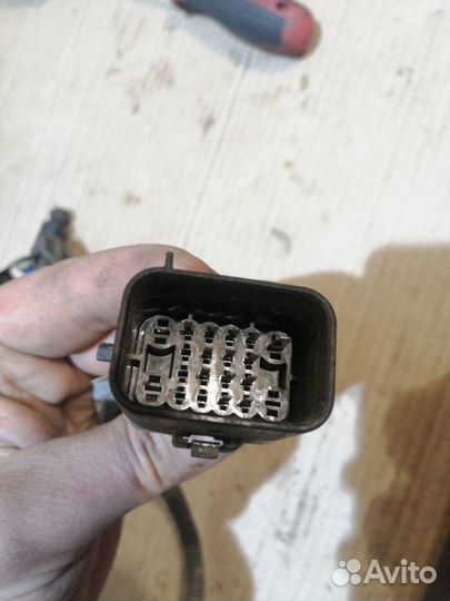 Рампа топливная LADA xray