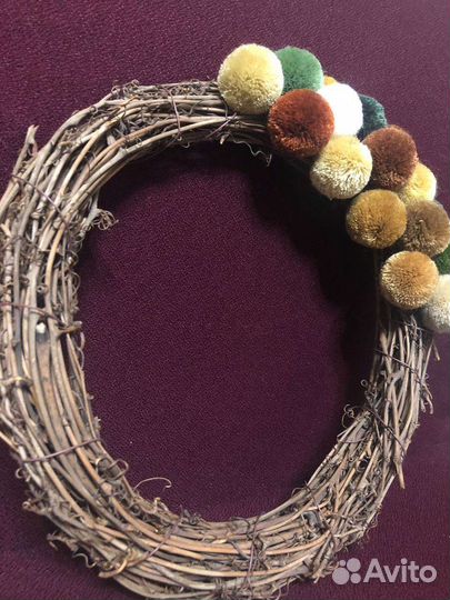 Венок декоративный