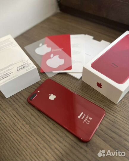 iPhone 8 plus 128gb Красный