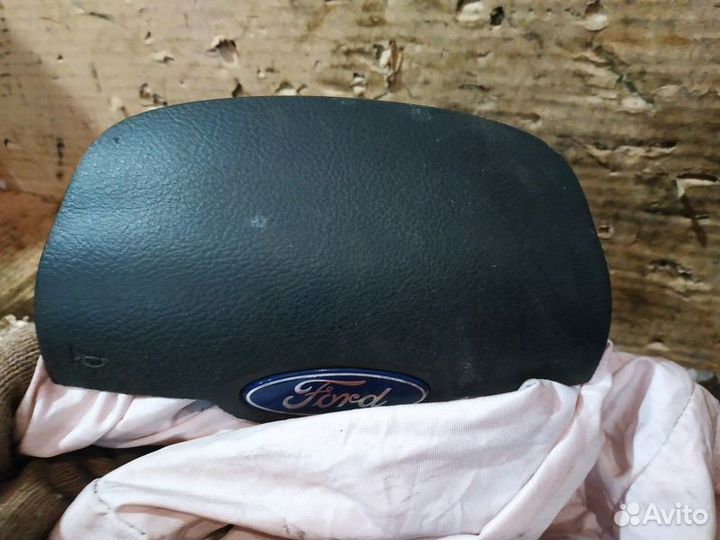 Подушка безопасности в рулевое колесо Ford Mondeo