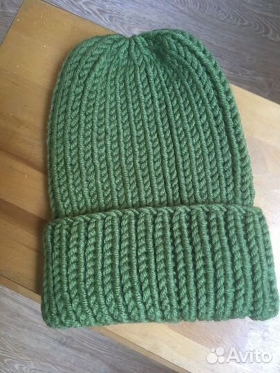 Шапки ручной вязки