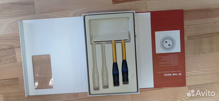 Van Den Hul The Rock XLR кабель