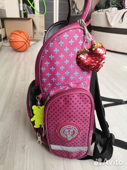 Школьный рюкзак для девочки