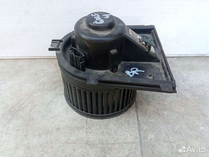 Моторчик печки Volkswagen Bora 1J1819021A
