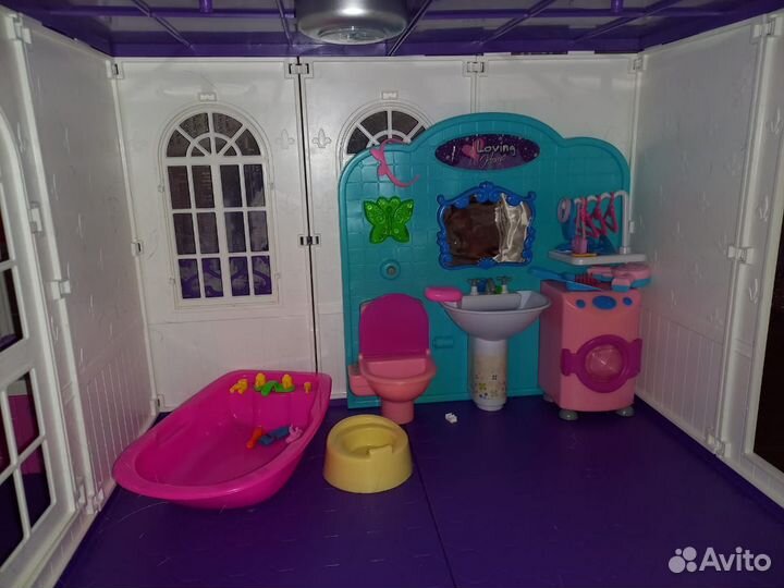 Продам кукольный дом