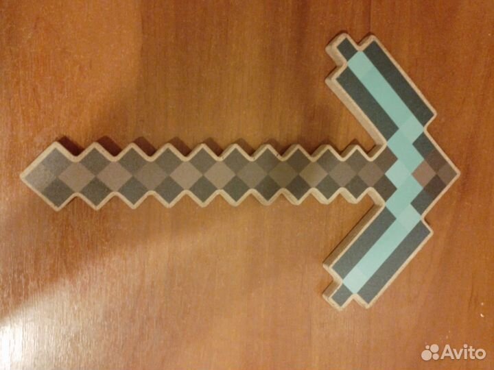 Кирка алмазная из майнкрафта