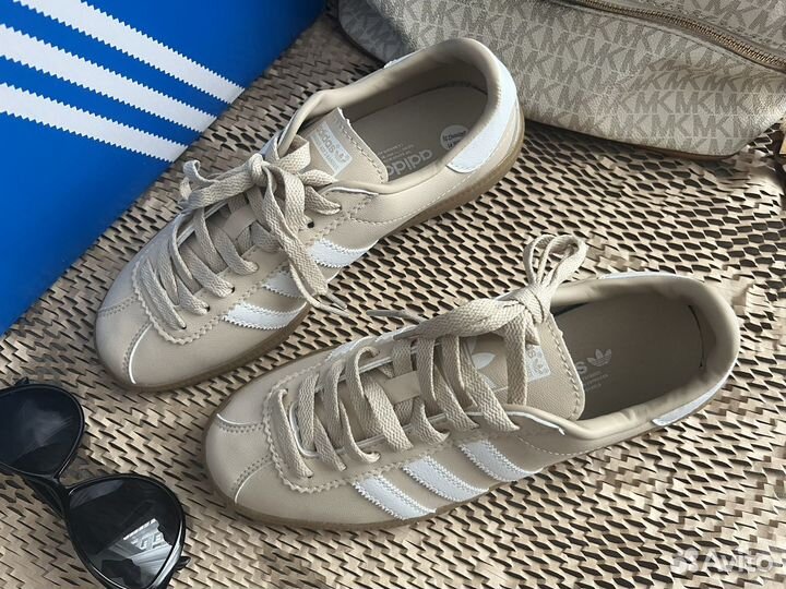 Кеды Adidas bermuda бежевые