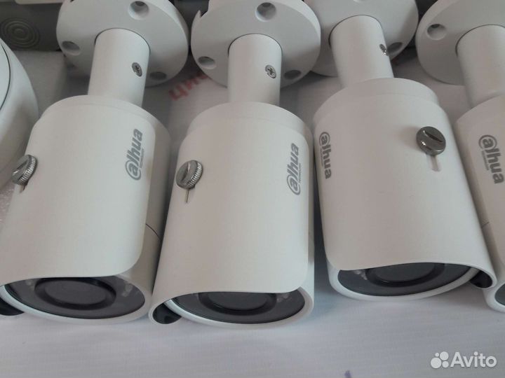 Комплект видеонаблюдения 4Мп Dahua 8 камер