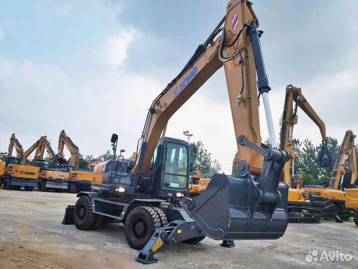 Аренда гусеничного экскаватора / На любой срок