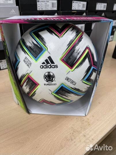 Футбольный мяч Adidas uniforia арт.FH7362