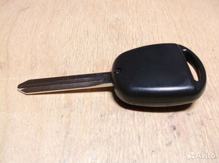 89071-02021 Toyota Avensis remote key 2 buttons