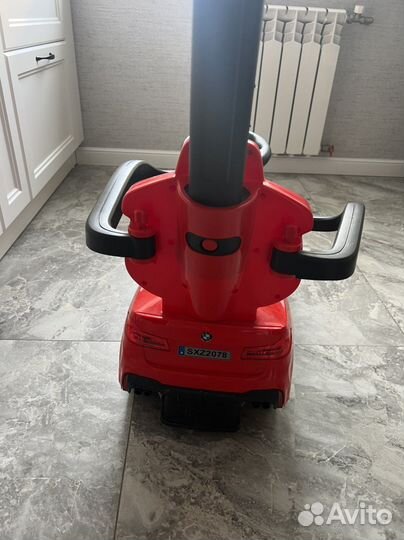 Машинка каталка bmw