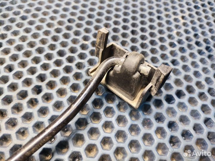 Упор капота opel corsa d