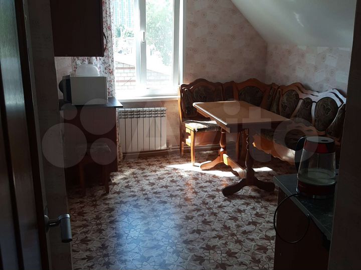 Комната 15 м² в 3-к., 2/2 эт.