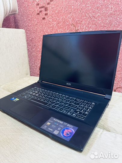 Игровой ноутбук msi katana 17 B12V