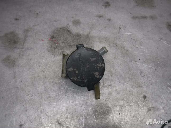 Бачок гидроусилителя Toyota Corolla 124 правый