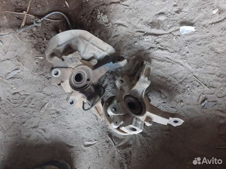 Поворотный кулак со ступицей Фиат альбея