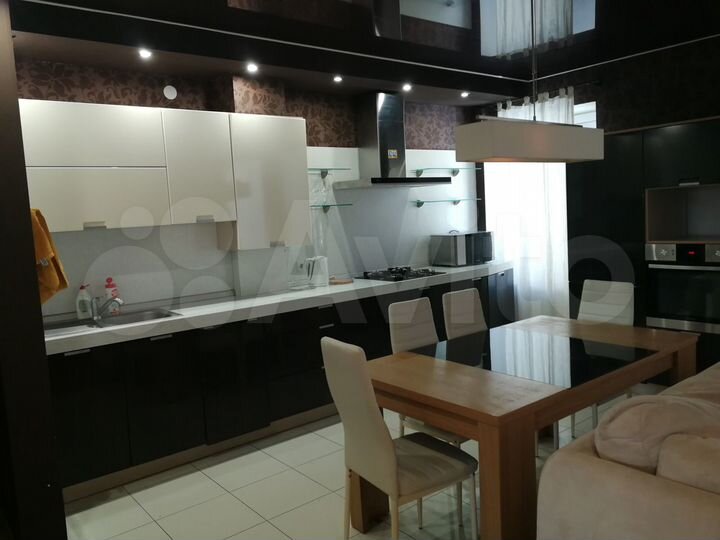 2-к. квартира, 70 м², 2/9 эт.