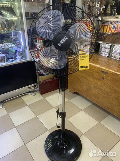Вентилятор напольный Zanussi (новый)