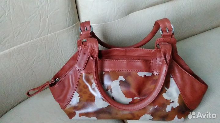 Новая кожаная фирменная сумка