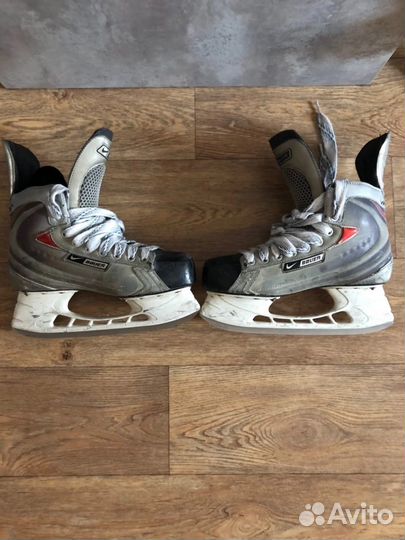 Коньки хоккейные
