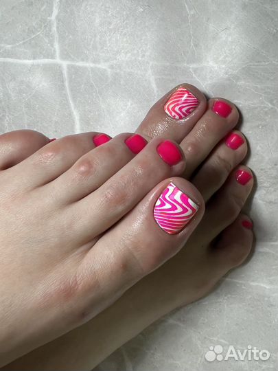 Маникюр, педикюр